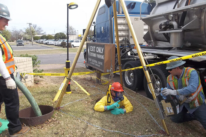 Confined space entry equipment